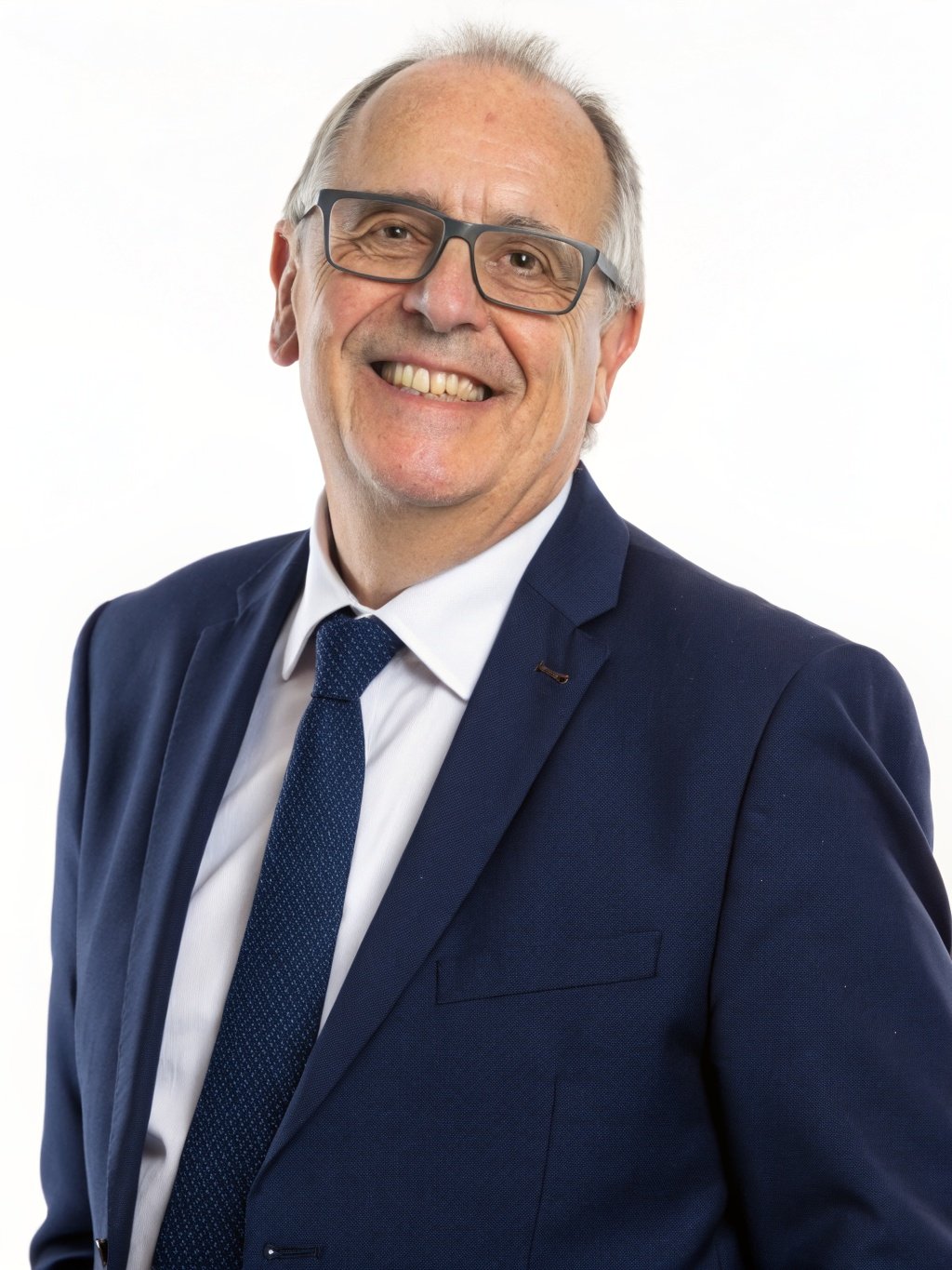 Senior building surveyor specializing in commercial property surveys